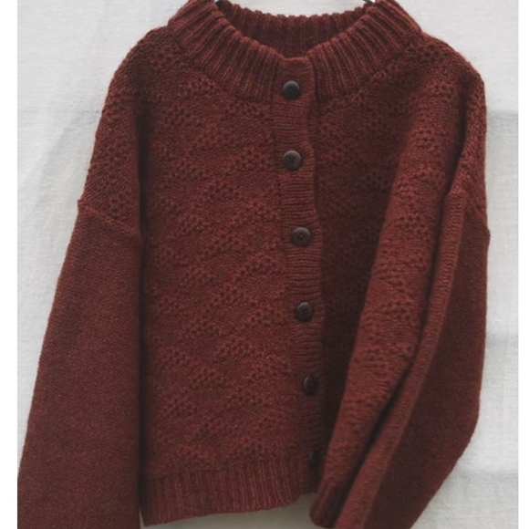 Carnwear Tops - Triangle Tuck Cardigan In Bracken